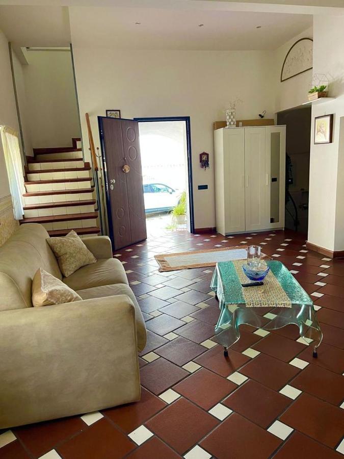 Holiday House Il Castello Di Anna Lejlighed Vietri Eksteriør billede