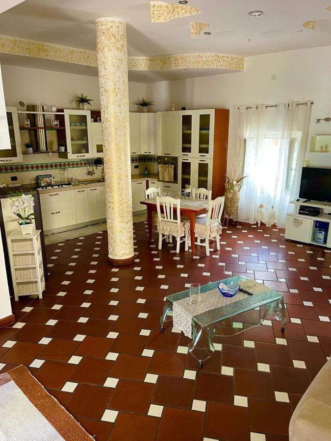 Holiday House Il Castello Di Anna Lejlighed Vietri Eksteriør billede